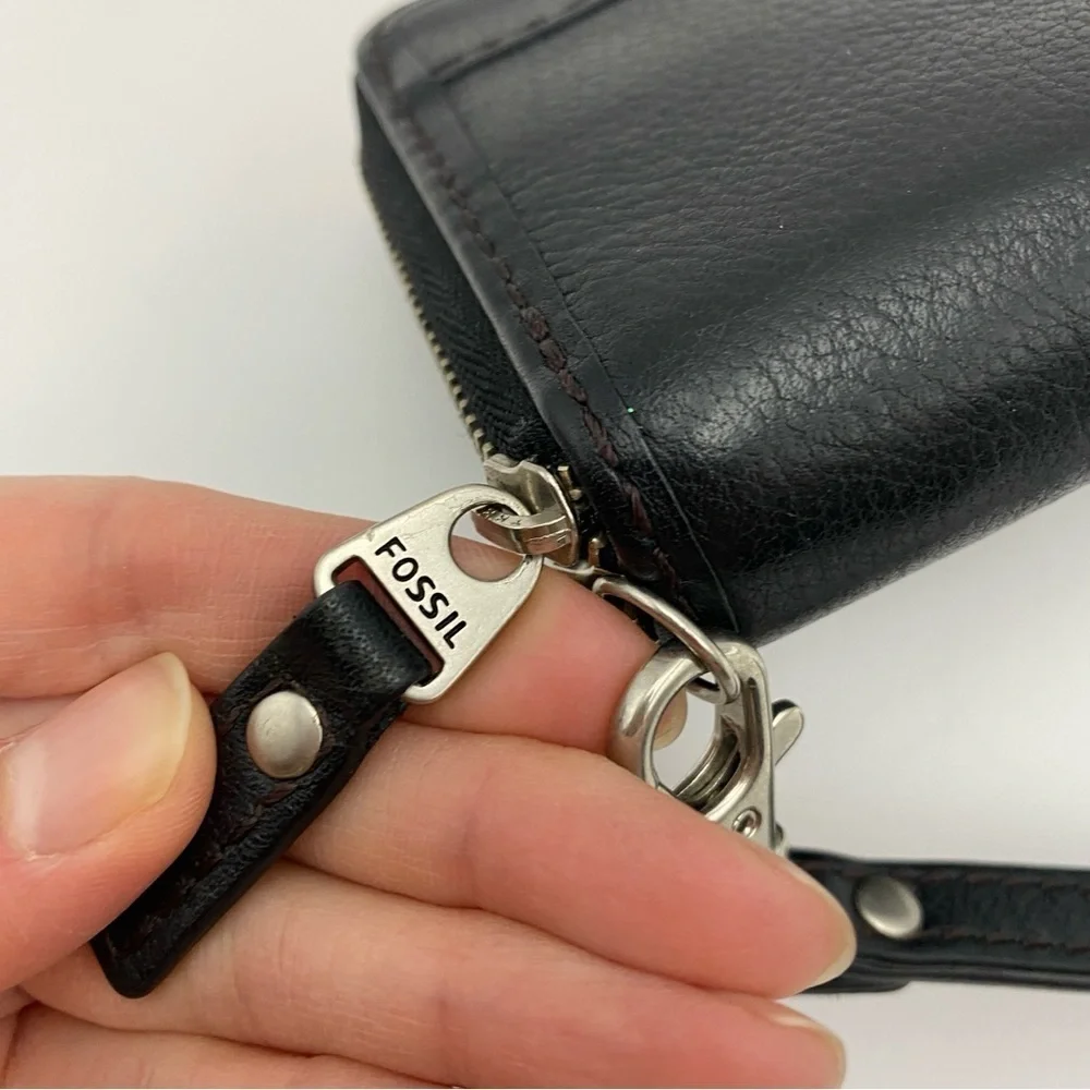 FOSSIL Black Cowhide Leather Clutch Wallet Keyhole Zip Around 8"x4.25" - Picture 6 of 9